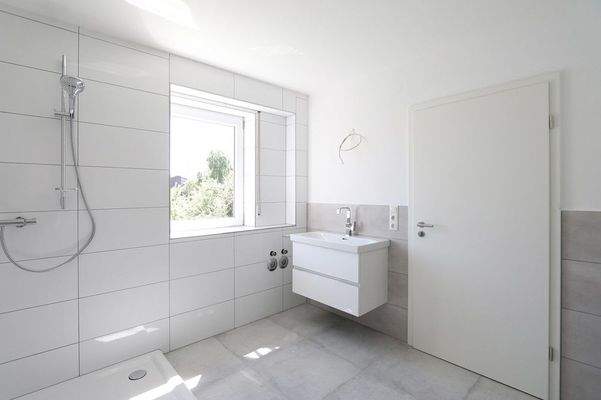 M026-2025_Badezimmer_Ansicht_1