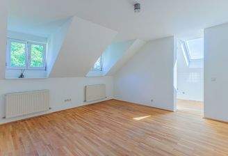 HP1-2-Zimmer-Wohnung-Gnigl-Wohnzimmer