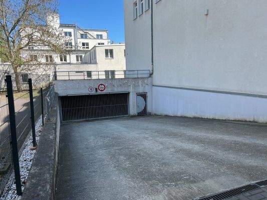 Zufahrt Tiefgarage