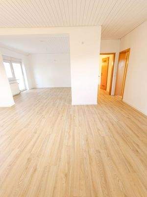 Wohn-/Esszimmer Bild I