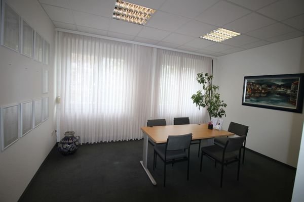 Gneisenaustr. 6-8, OG I ca. 207m², Meeting -281020