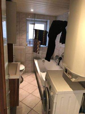 04 Whg 2 Bad mit Wanne.jpg