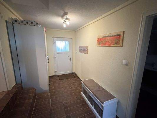 Seitlicher Hauseingang