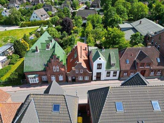 Luftbild von Häuserreihe