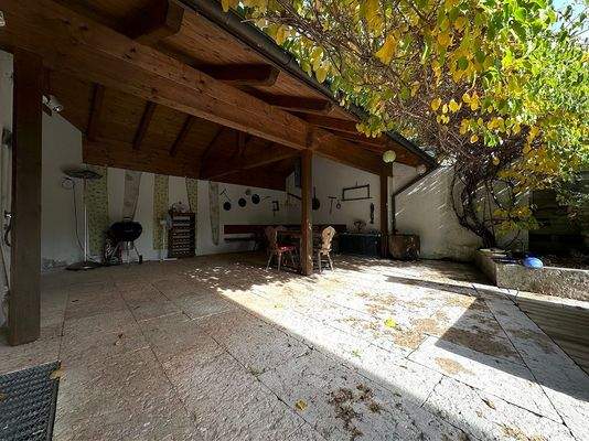 Überdachter Freisitz