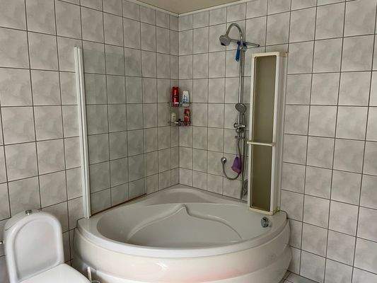 Badezimmer UG. 