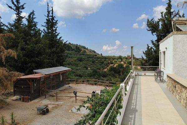 Kreta, Pemonia: Ruhiges und weitläufiges Anwesen zu verkaufen