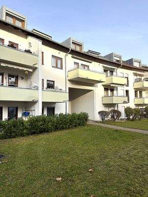 Ansicht mit Balkon.JPG