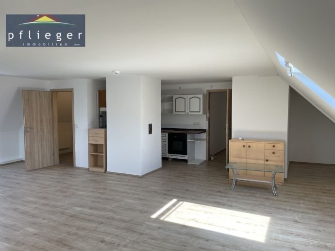 Geräumige 1 Zimmer-Mietwohnung mit Einbauküche
