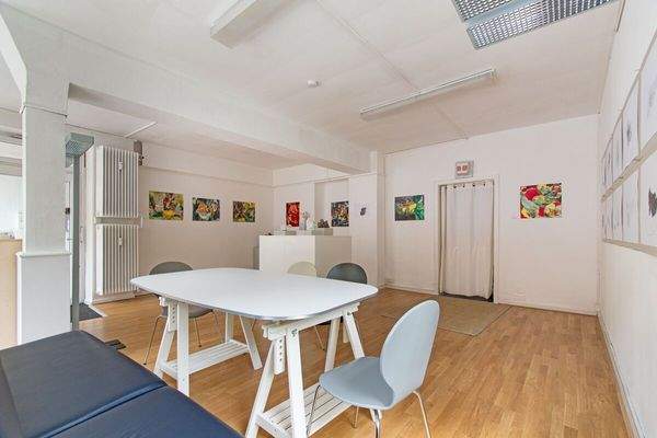 Geräumige Gewerbefläche mit variablem Einrichtungskonzept