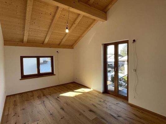 2. Schlafzimmer mit Balkon