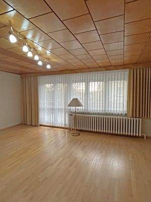 Wohnzimmer mit Ausgang zur Terrasse