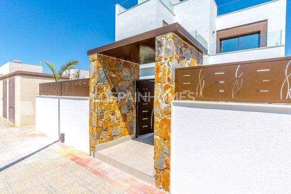 Stylish Houses with Pool and Solarium in Benijófar Alicante