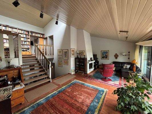 Wohnzimmer mit Galerie