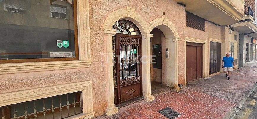 Traditional Apartments with Terraces in Central Torrevieja