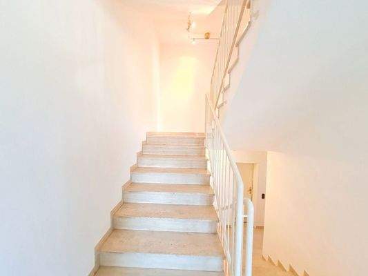 Ihr Treppenaufgang zum Wohnzimmer