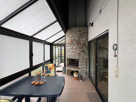 Wintergarten OG mit Kamin