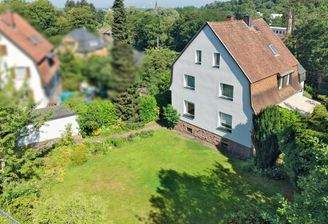 Haus mit Vorgarten