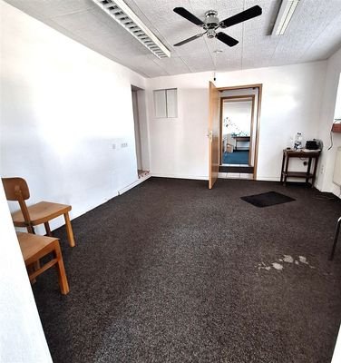 EG, Büro 1
