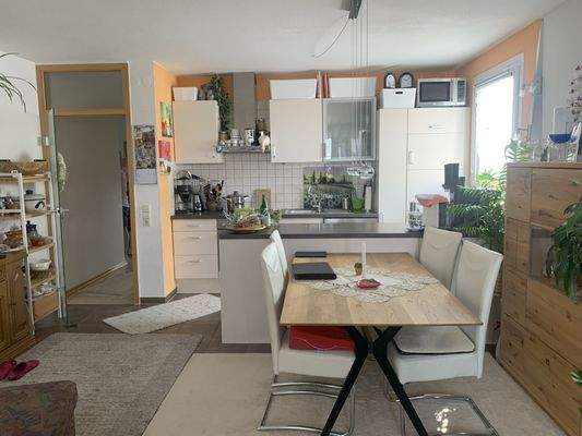 Wohn-/Esszimmer mit Küche