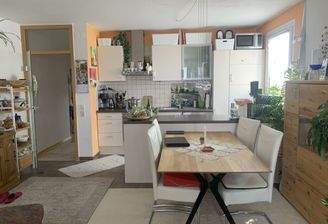 Wohn-/Esszimmer mit Küche