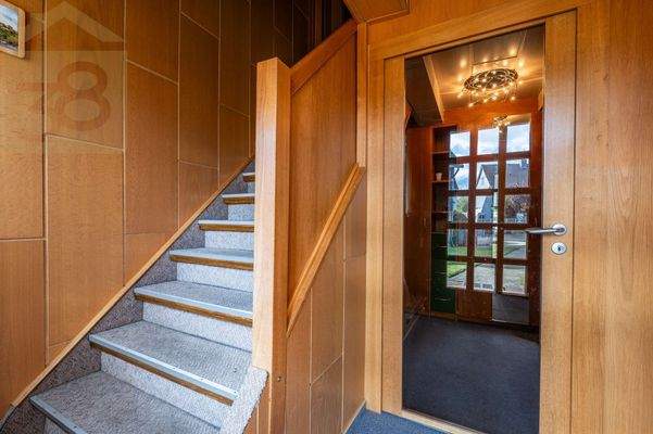 Eingangsbereich/Treppenaufgang