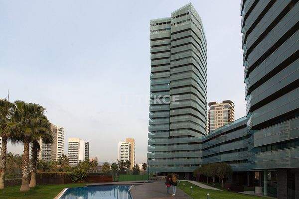 Duplex Penthouse in a Residence Near the Sea in Barcelona
