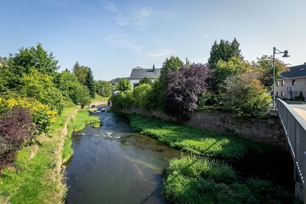 Außenansicht / Blick über die Hauptspree