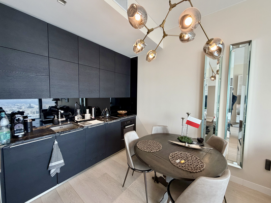 Cosmopolitan Twarda 2/4 in Warschau