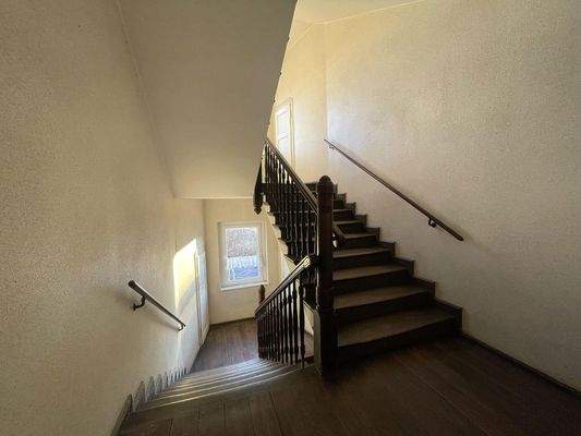 Treppenhaus mit Abstellkammer