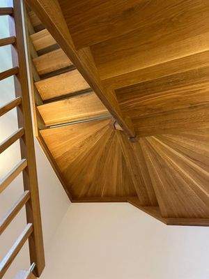 eb930ef5-8714-4019-a3d1-e0803a2814a4