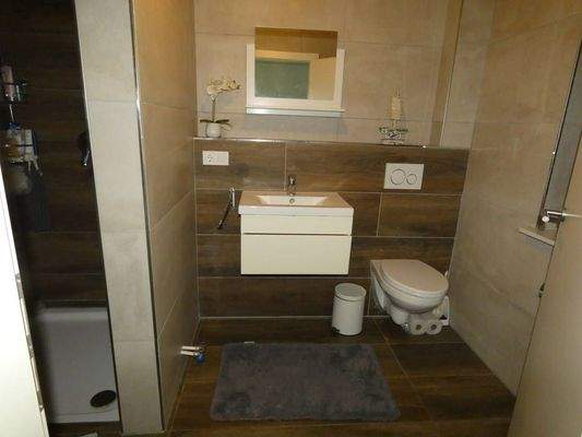 Bad Einliegerwohnung EG