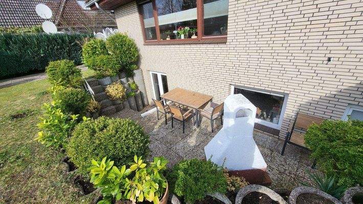 Terrasse vom Souterrain.jpg