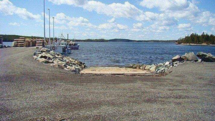 Schiffsrampe Fischerhafen Umgebung