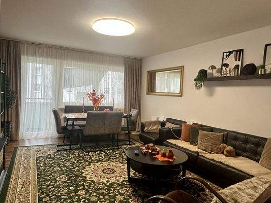 Wohnzimmer mit Loggia