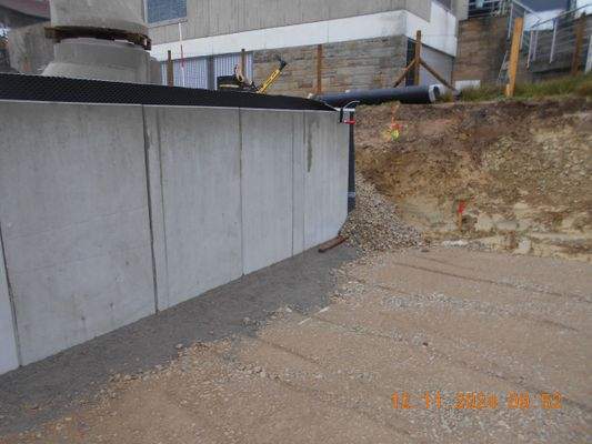 L-Scheiben Eingangsseite Haus 05 und 06