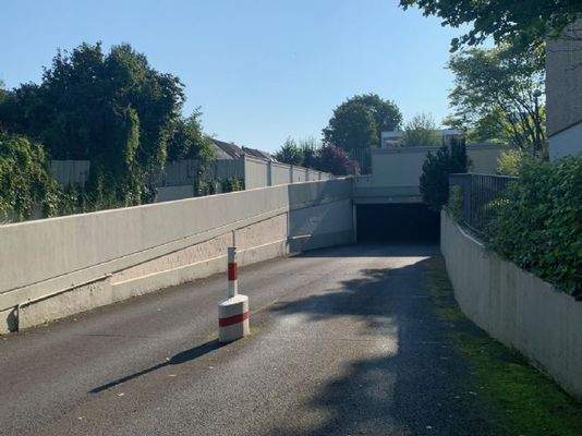 Zufahrt zur TG