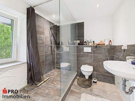 Badezimmer im Untergechoss