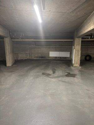 Tiefgaragenstellplatz