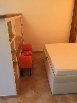 Die Schlafnische mit integriertem TV Platz