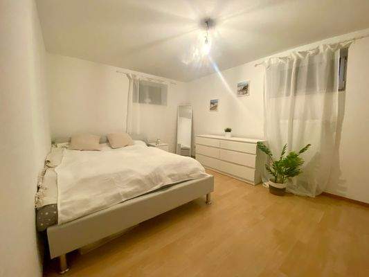 Schlafzimmer Eltern Whg1