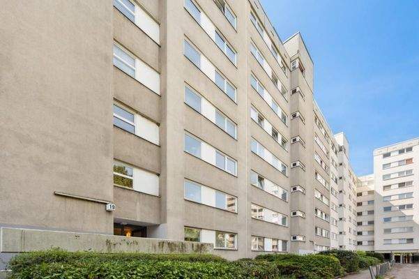 backbone_510514-A_031_WEB