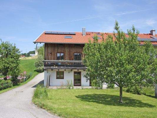 Südansicht mit Garten