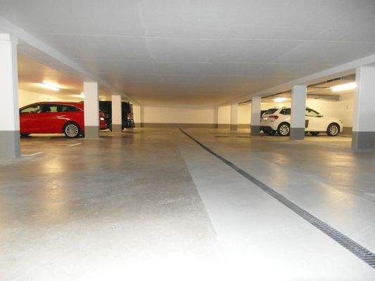 große Tiefgarage