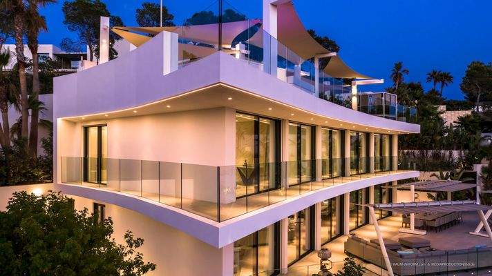 KPI1470- Luxury Villa for Sale-Noelle Politiek 