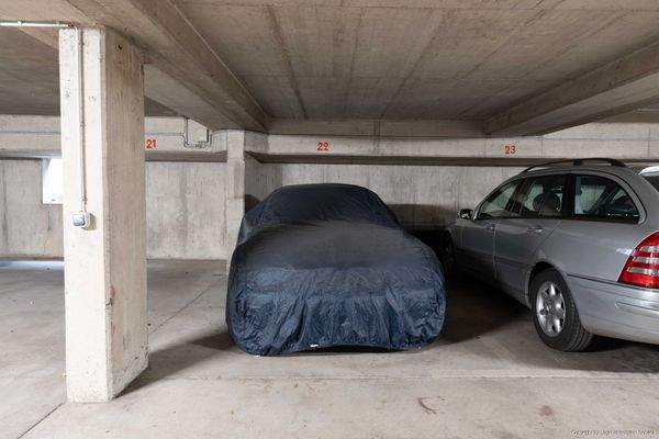 Tiefgaragenstellplatz