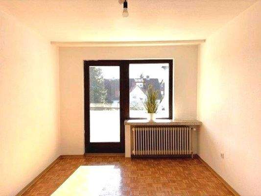 Zimmer 1 mit vorgelagertem Balkon