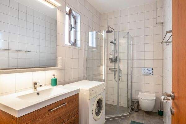 Kreta, Ag. Paraskevi: Tolle Wohnung in schöner Anlage mit Meerblick zu verkaufen