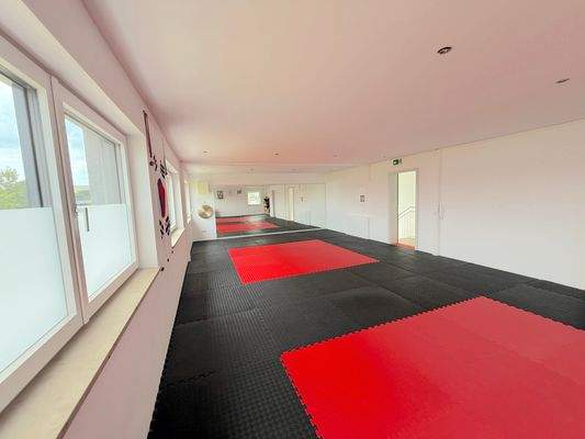 Trainingsraum 2. OG 1.JPG