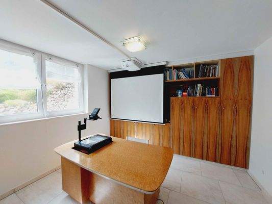 Wohnraum 2 im Souterrain (Schulungsraum)